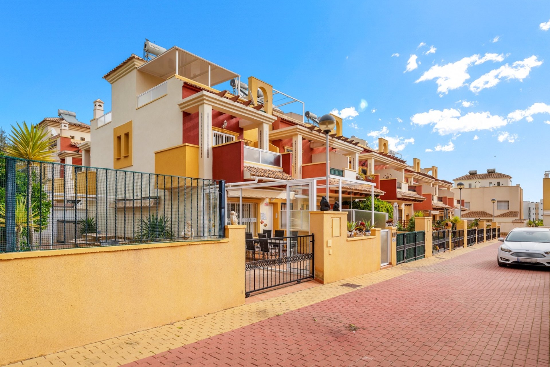 Resale - Terraced house / Townhouse - Orihuela Costa - Villamartín