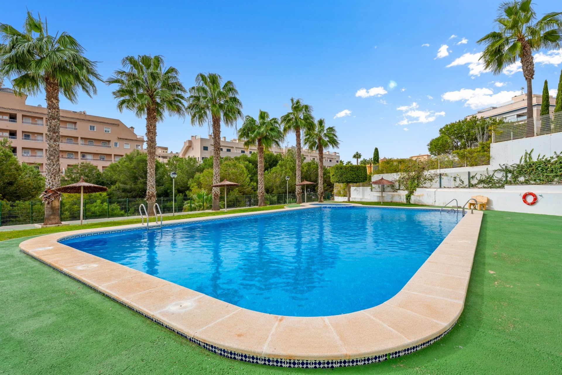 Resale - Terraced house / Townhouse - Orihuela Costa - Villamartín