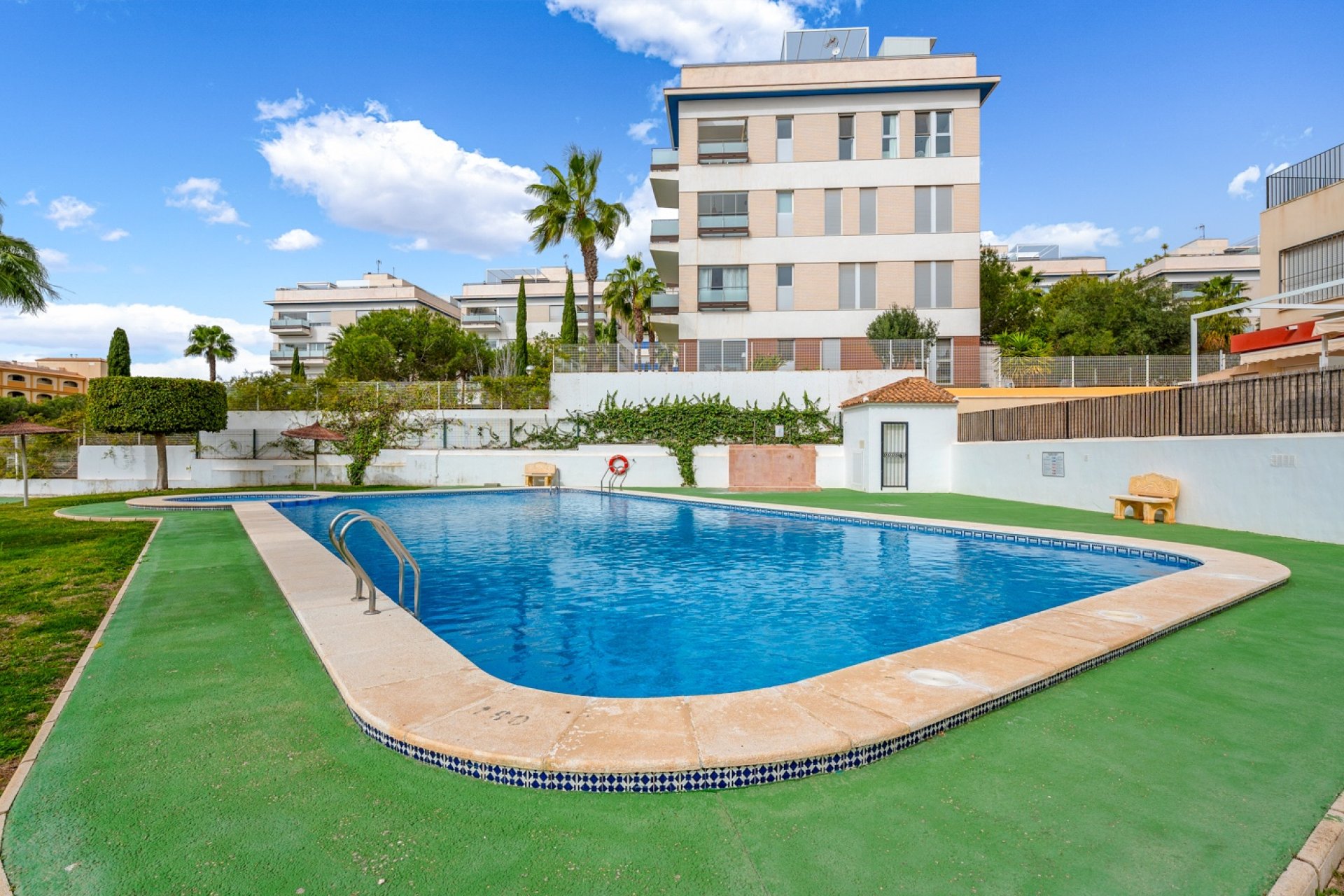Resale - Terraced house / Townhouse - Orihuela Costa - Villamartín
