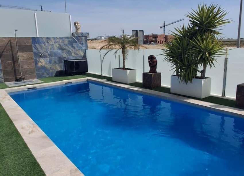 Resale - Terraced house / Townhouse - Orihuela - Desamparados-Hurchillo-Torremendo