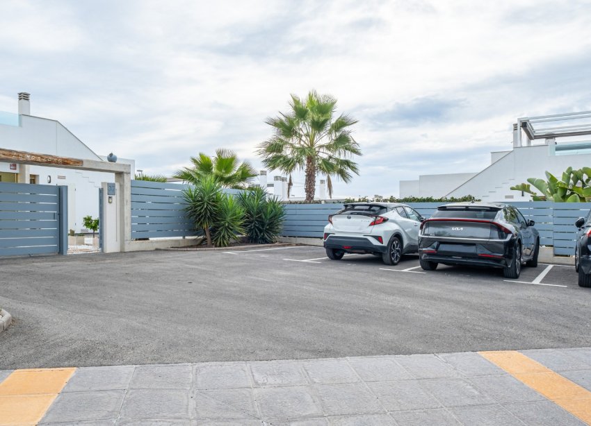 Resale - Terraced house / Townhouse - Orihuela - Vistabella