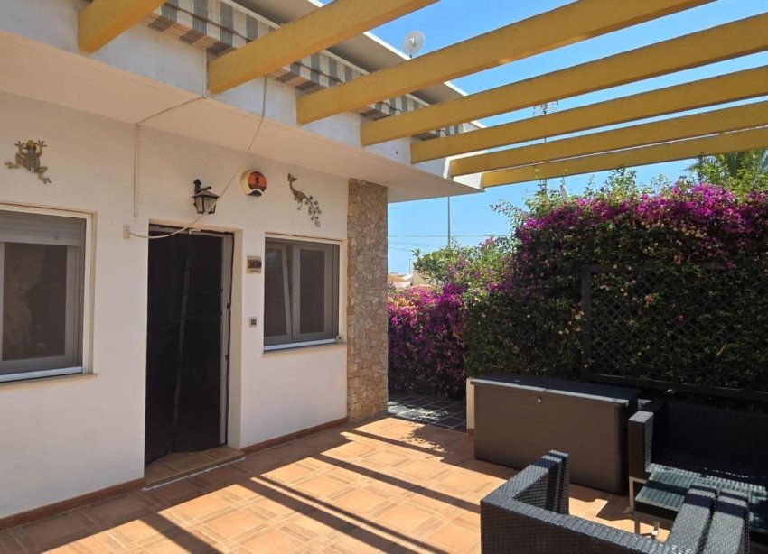 Resale - Terraced house / Townhouse - Pilar de la Horadada - Mil Palmeras