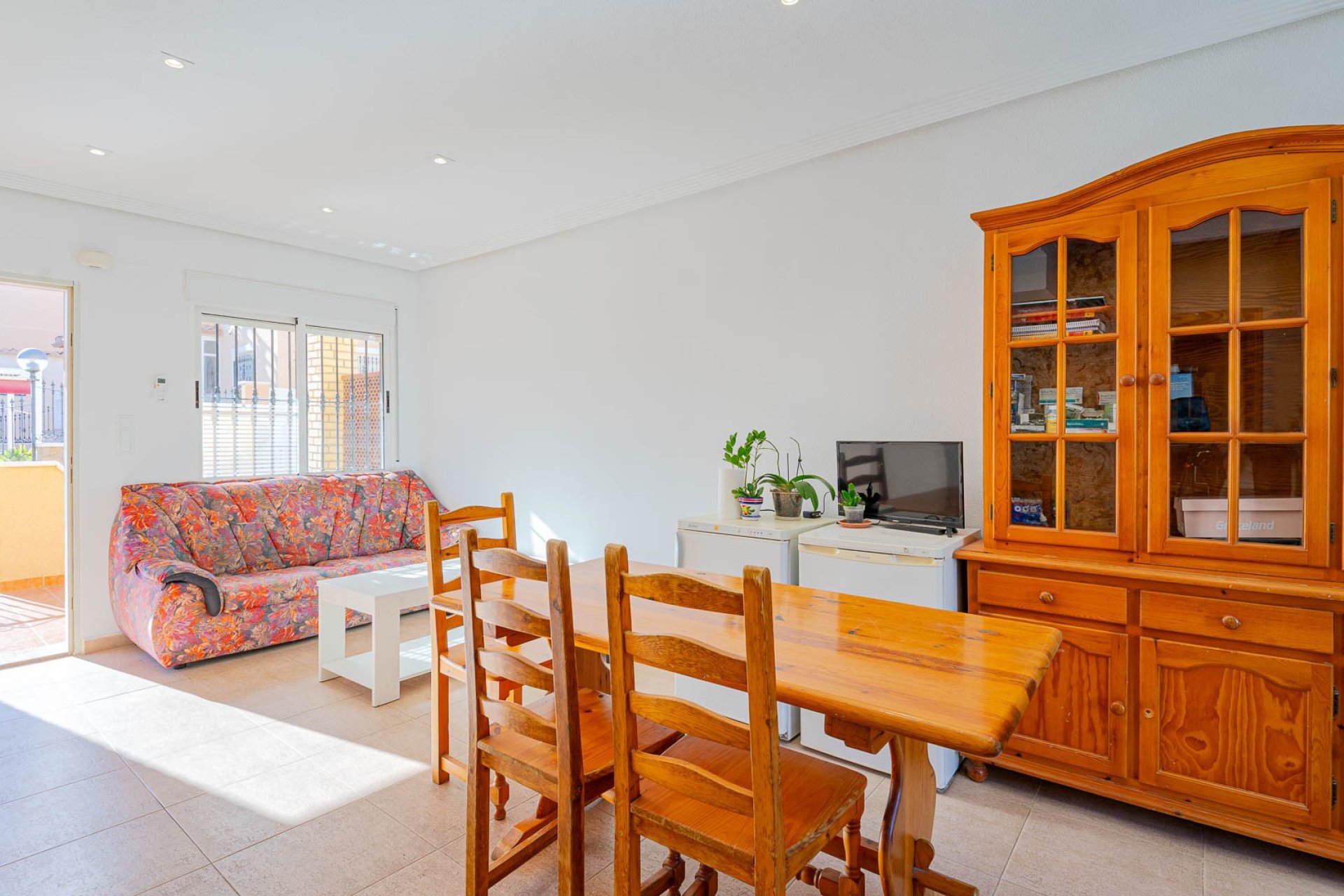 Resale - Terraced house / Townhouse - Punta Prima