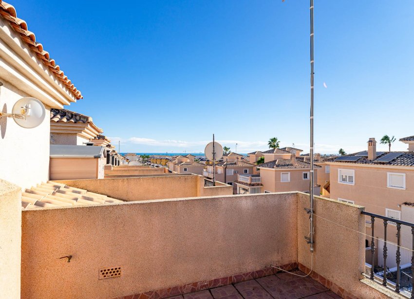 Resale - Terraced house / Townhouse - Punta Prima