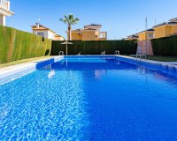 Resale - Terraced house / Townhouse - Punta Prima