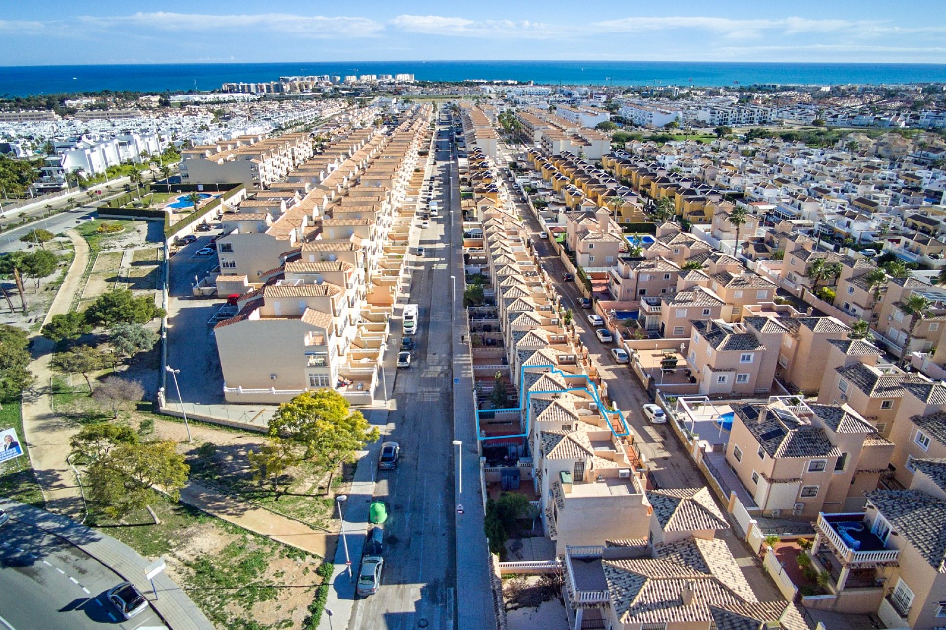 Resale - Terraced house / Townhouse - Punta Prima