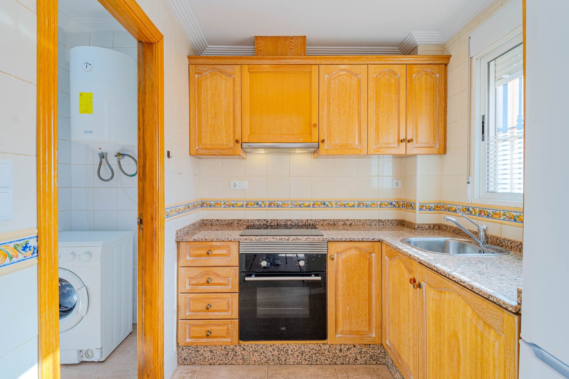 Resale - Terraced house / Townhouse - Punta Prima