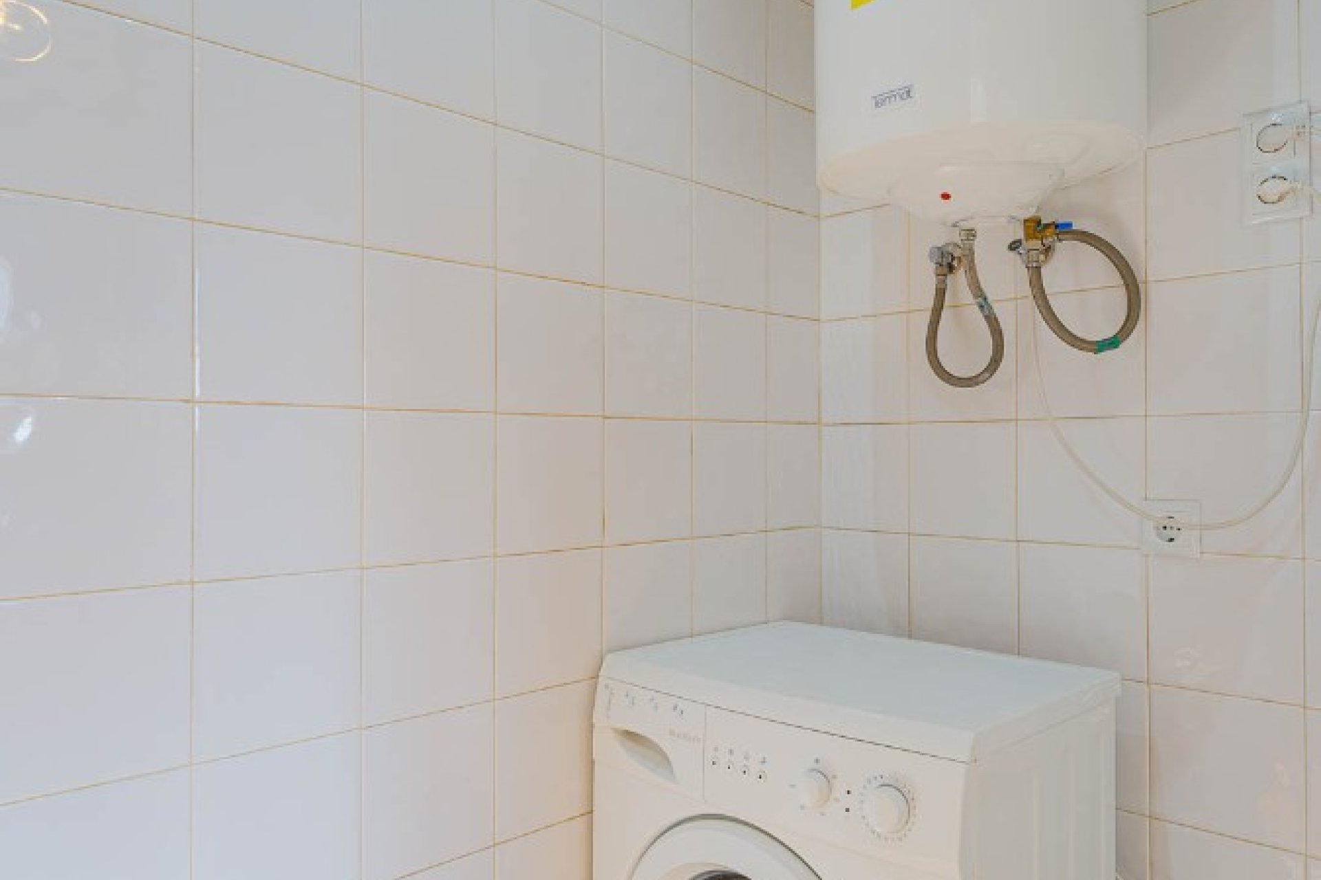 Resale - Terraced house / Townhouse - Punta Prima