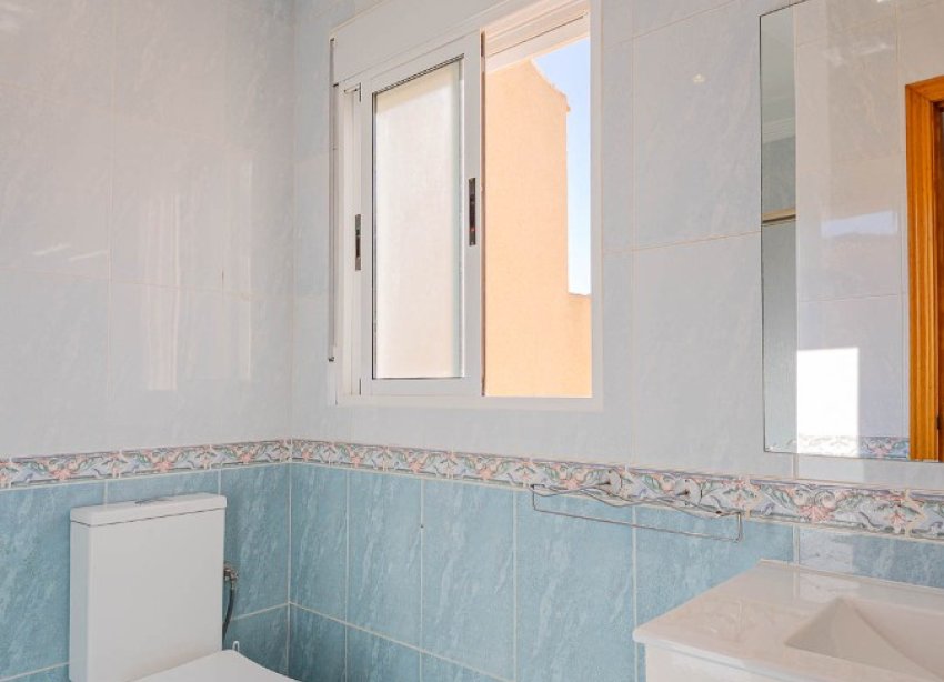 Resale - Terraced house / Townhouse - Punta Prima