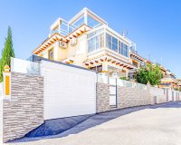 Resale - Terraced house / Townhouse - Punta Prima