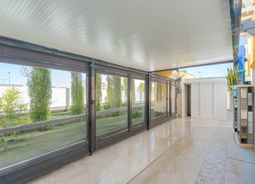 Resale - Terraced house / Townhouse - Punta Prima