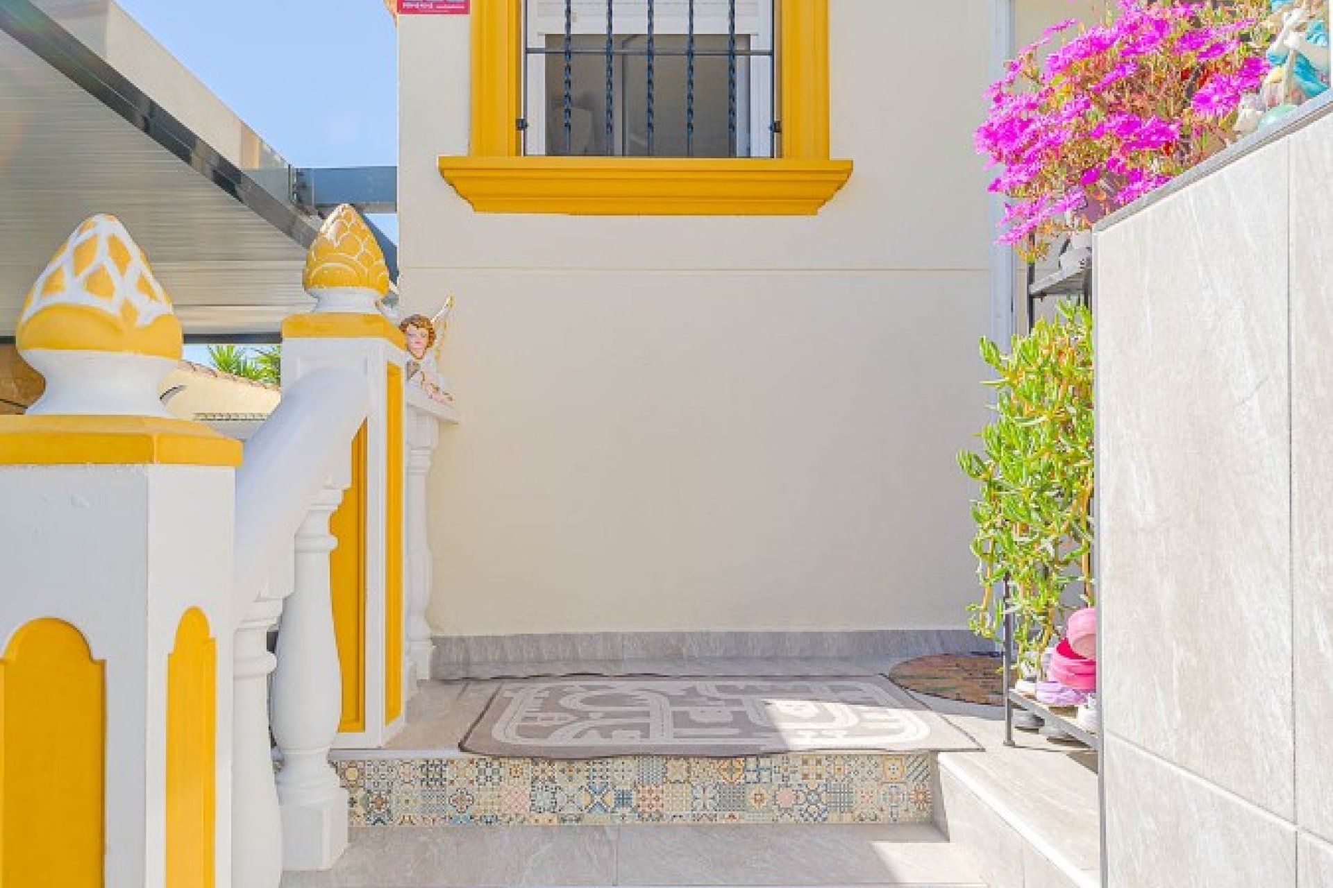 Resale - Terraced house / Townhouse - Punta Prima