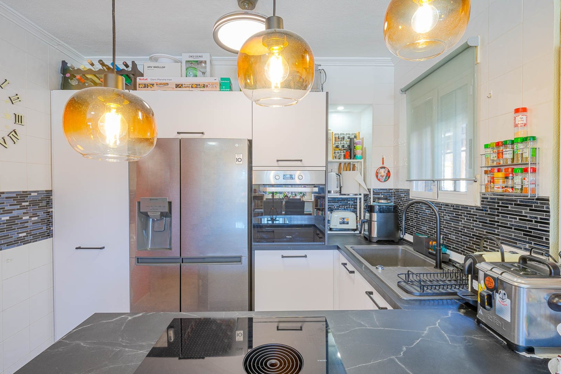 Resale - Terraced house / Townhouse - Punta Prima