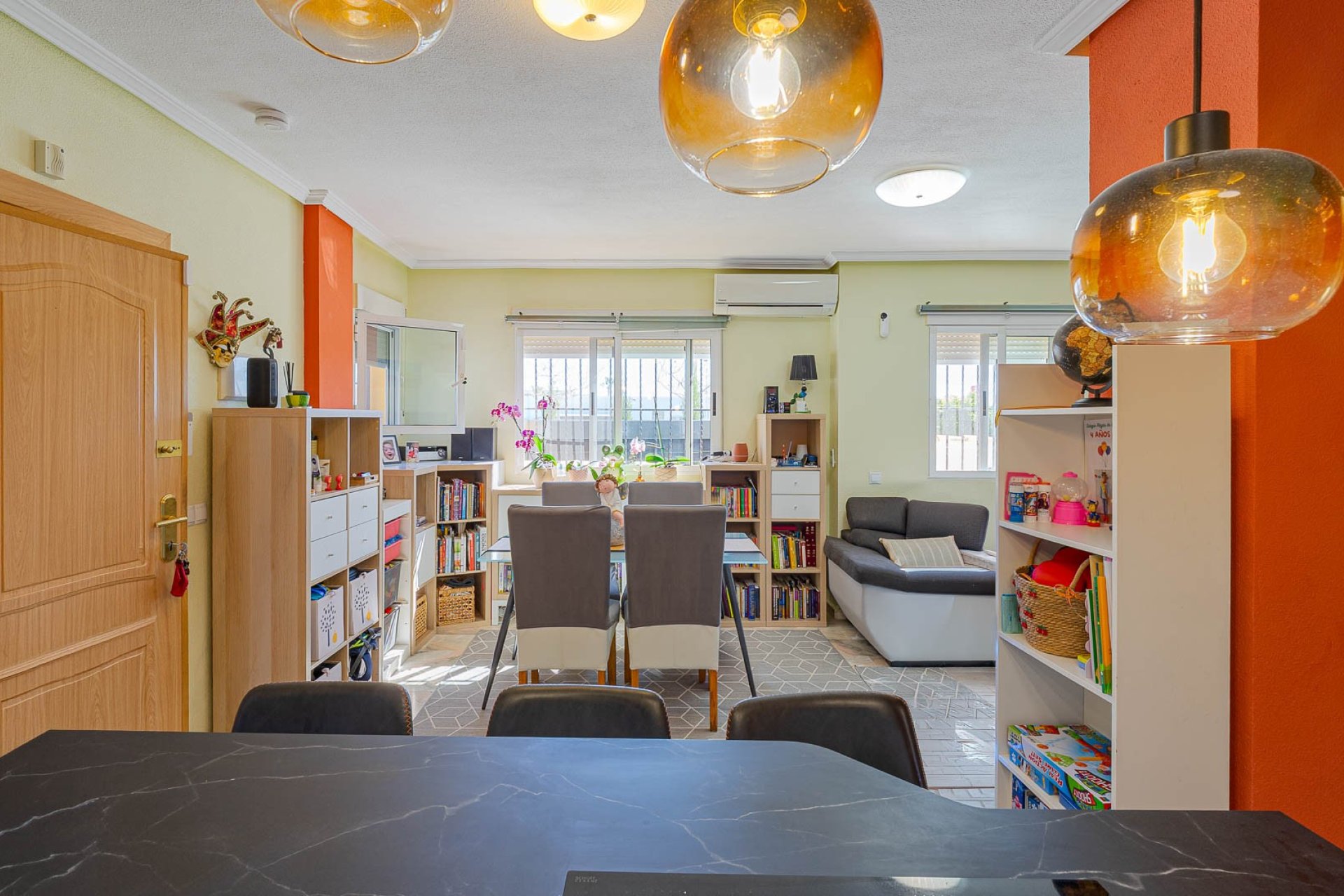 Resale - Terraced house / Townhouse - Punta Prima