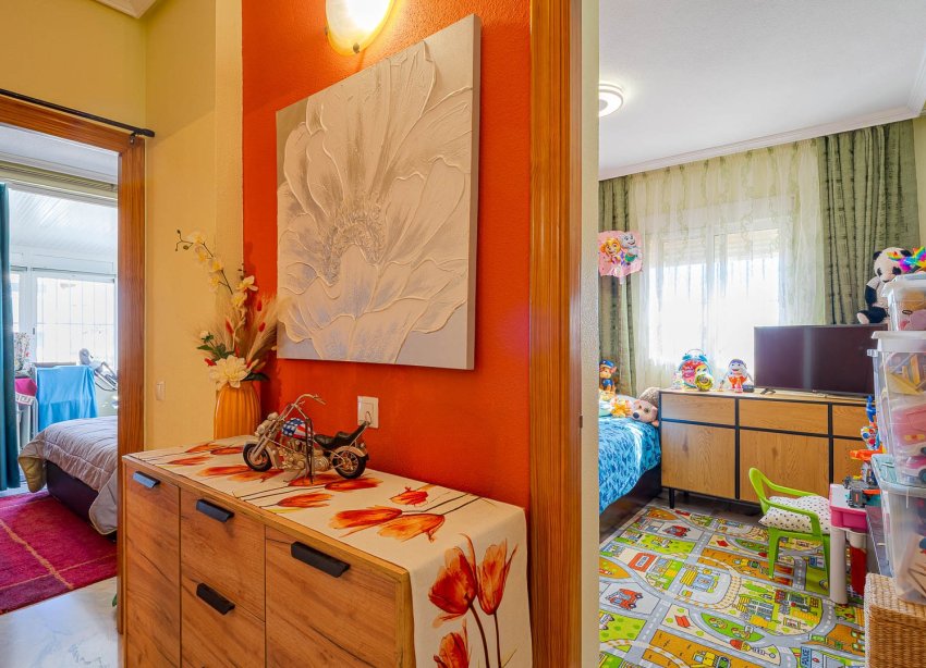 Resale - Terraced house / Townhouse - Punta Prima