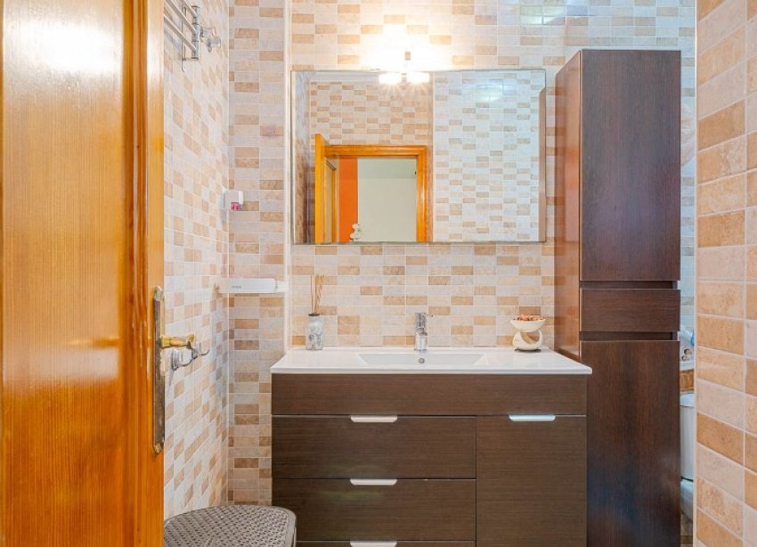 Resale - Terraced house / Townhouse - Punta Prima