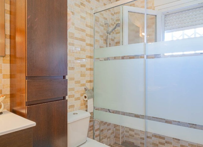 Resale - Terraced house / Townhouse - Punta Prima