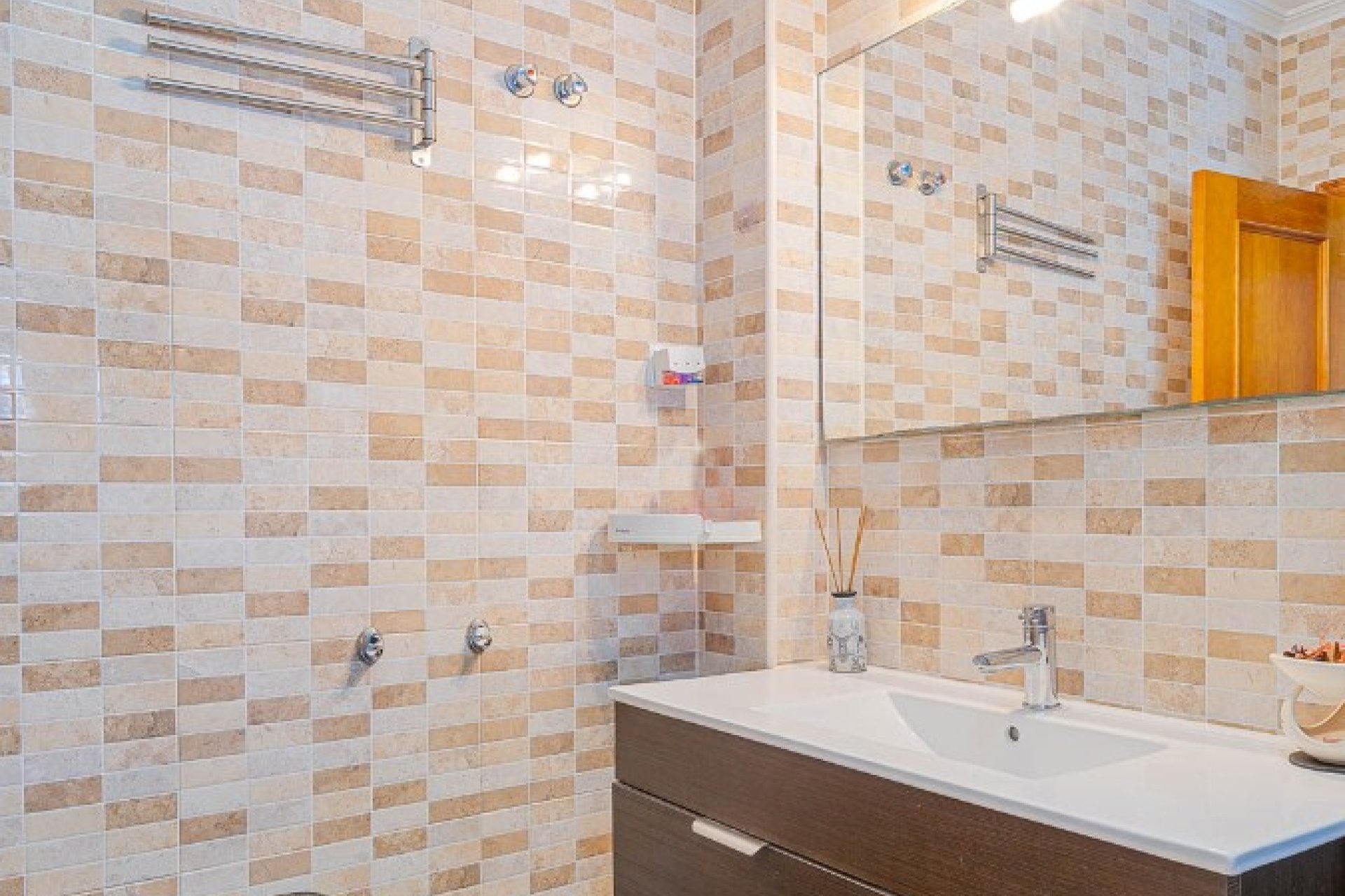 Resale - Terraced house / Townhouse - Punta Prima