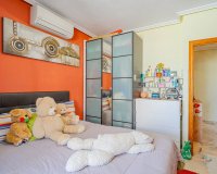 Resale - Terraced house / Townhouse - Punta Prima