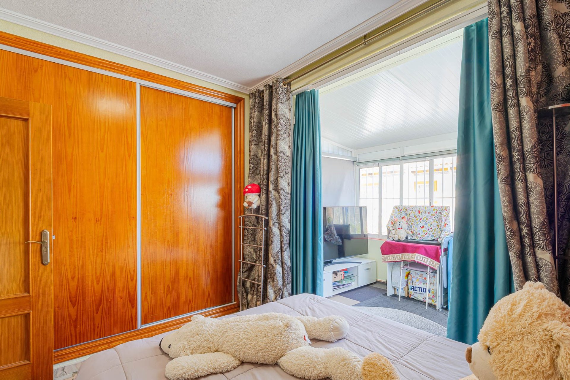 Resale - Terraced house / Townhouse - Punta Prima