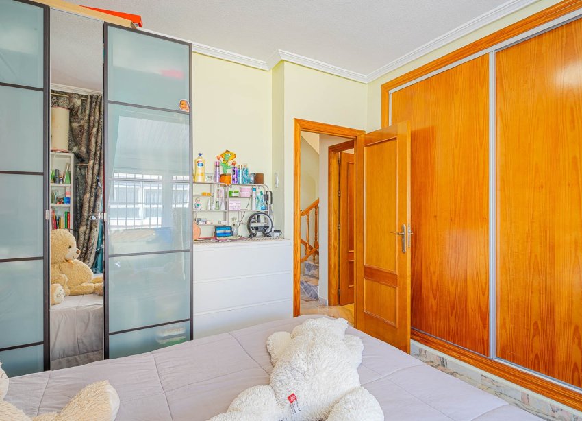 Resale - Terraced house / Townhouse - Punta Prima