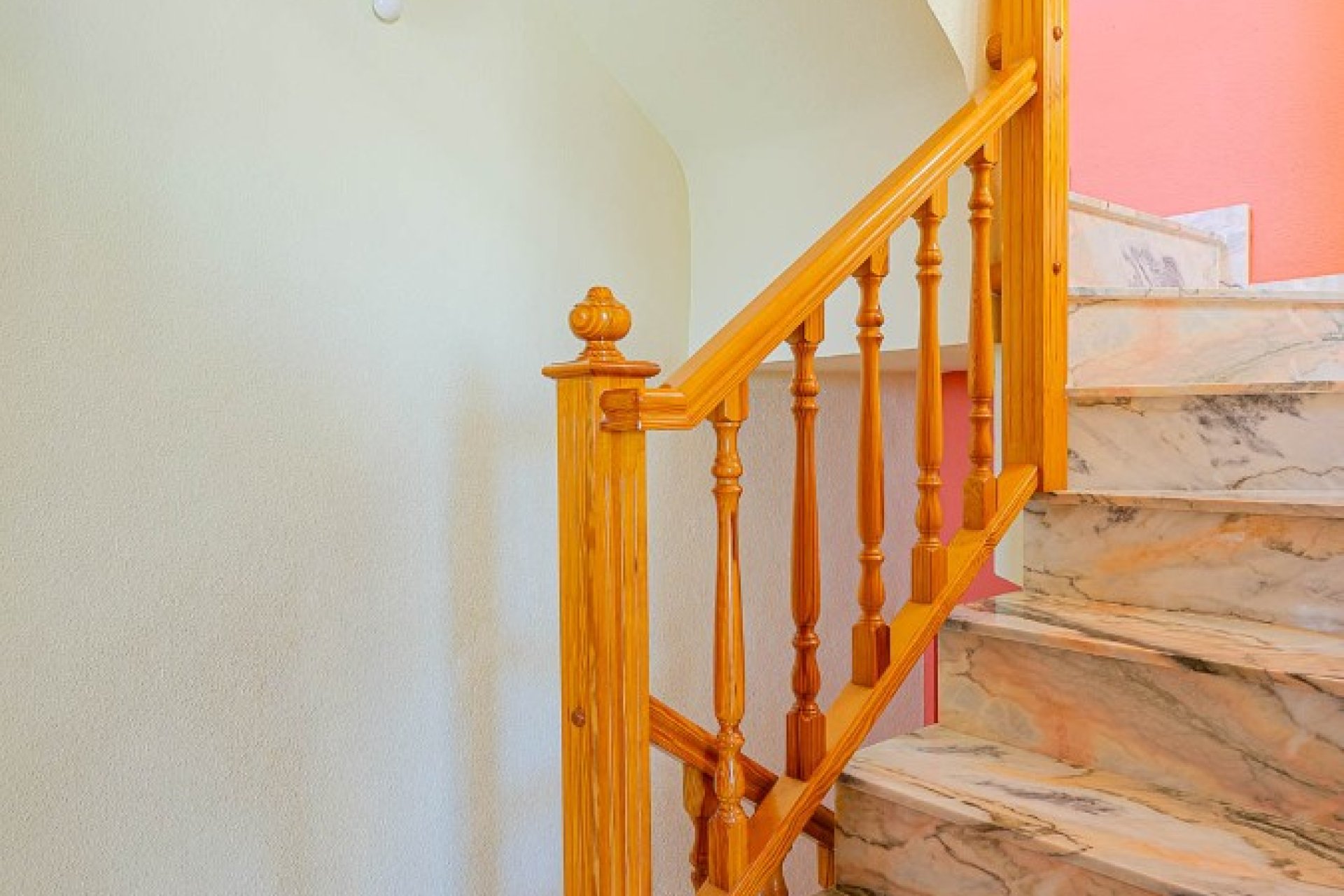 Resale - Terraced house / Townhouse - Punta Prima