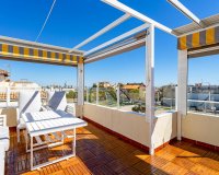 Resale - Terraced house / Townhouse - Punta Prima