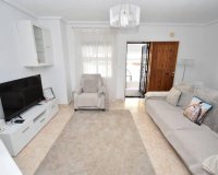 Resale - Terraced house / Townhouse - Punta Prima