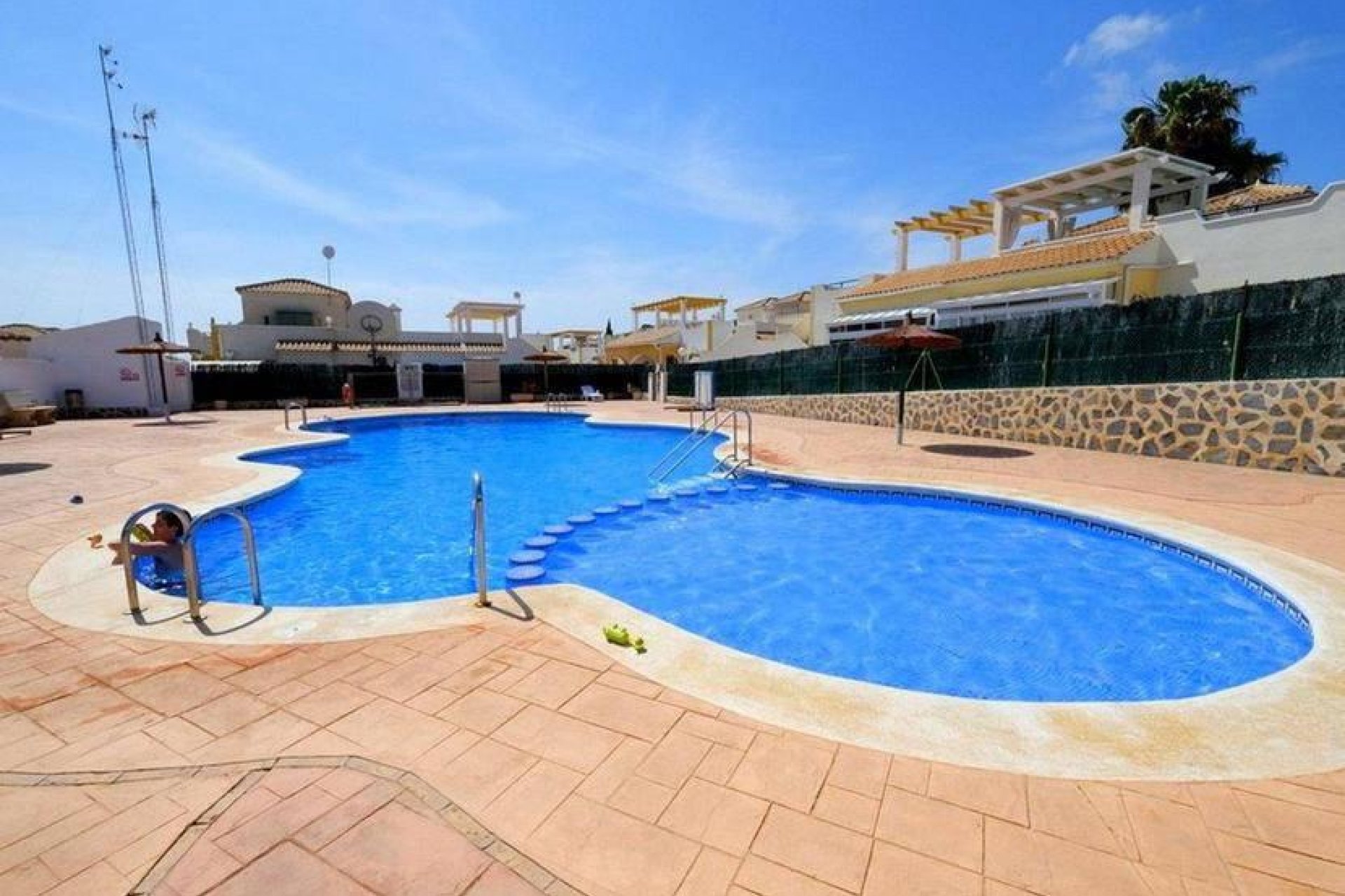 Resale - Terraced house / Townhouse - Punta Prima