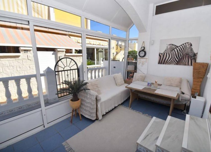 Resale - Terraced house / Townhouse - Punta Prima