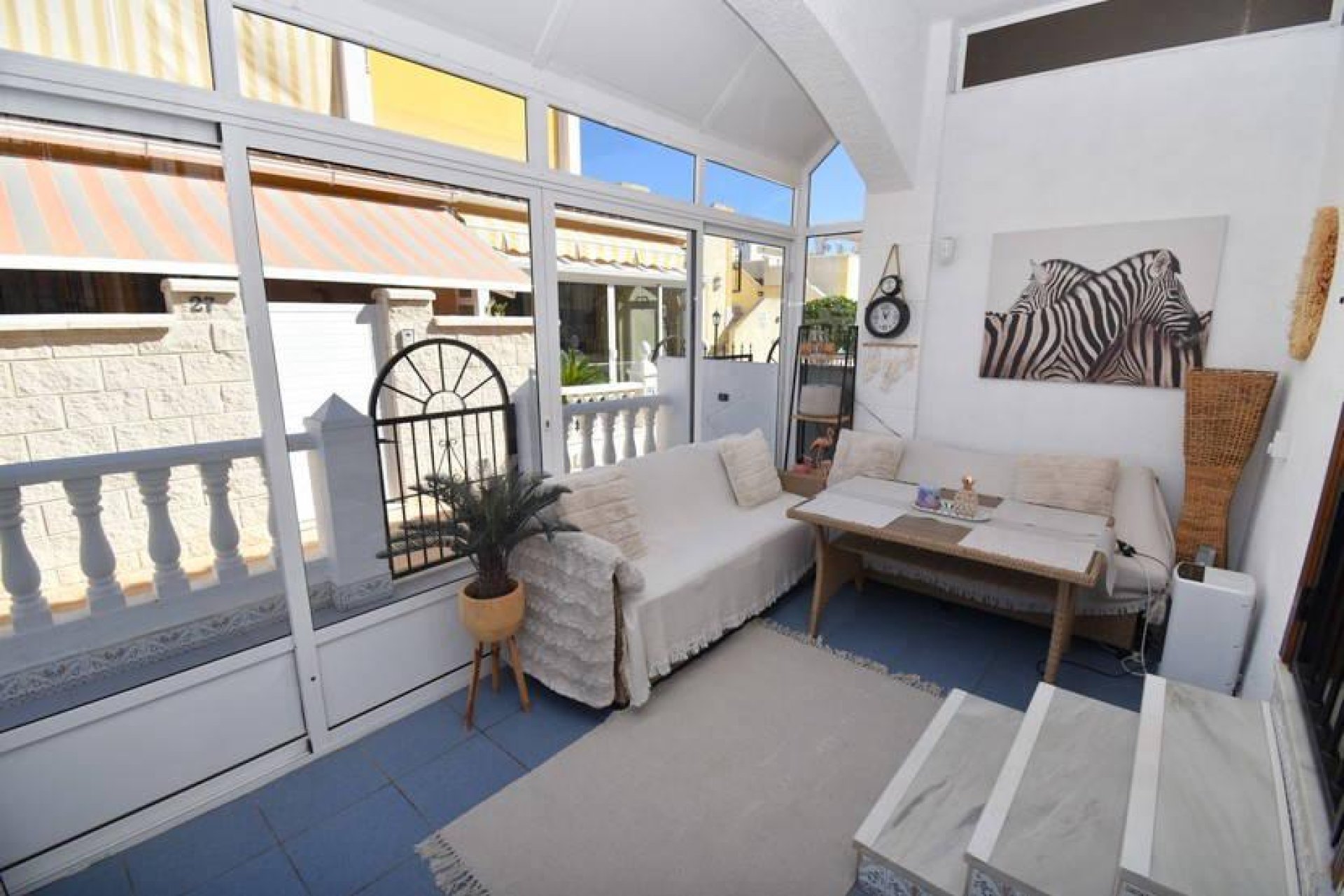 Resale - Terraced house / Townhouse - Punta Prima