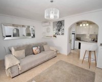 Resale - Terraced house / Townhouse - Punta Prima