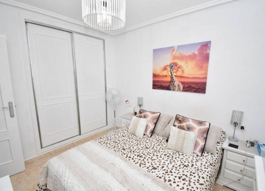 Resale - Terraced house / Townhouse - Punta Prima