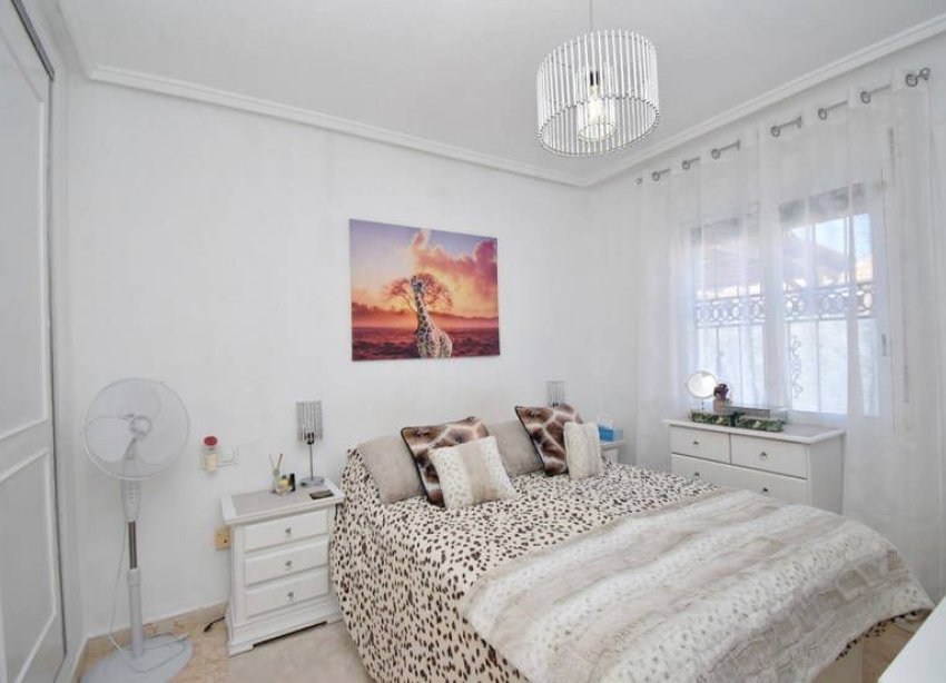 Resale - Terraced house / Townhouse - Punta Prima