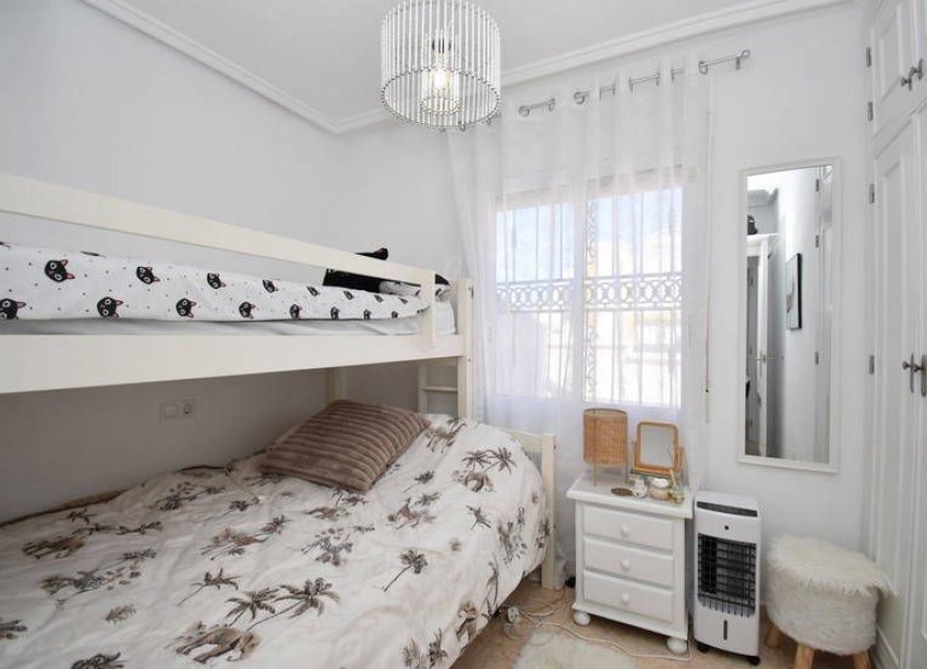 Resale - Terraced house / Townhouse - Punta Prima