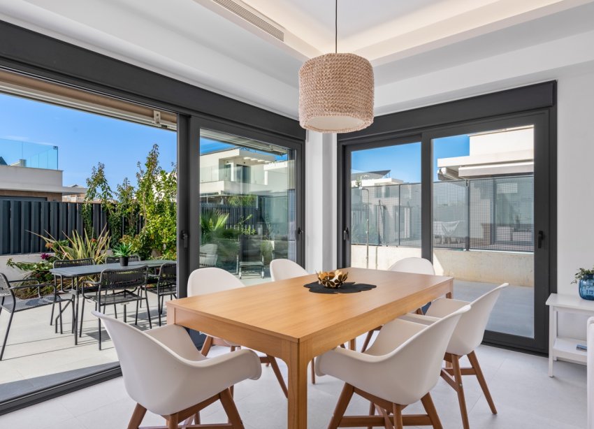 Resale - Terraced house / Townhouse - San Fulgencio - La Marina