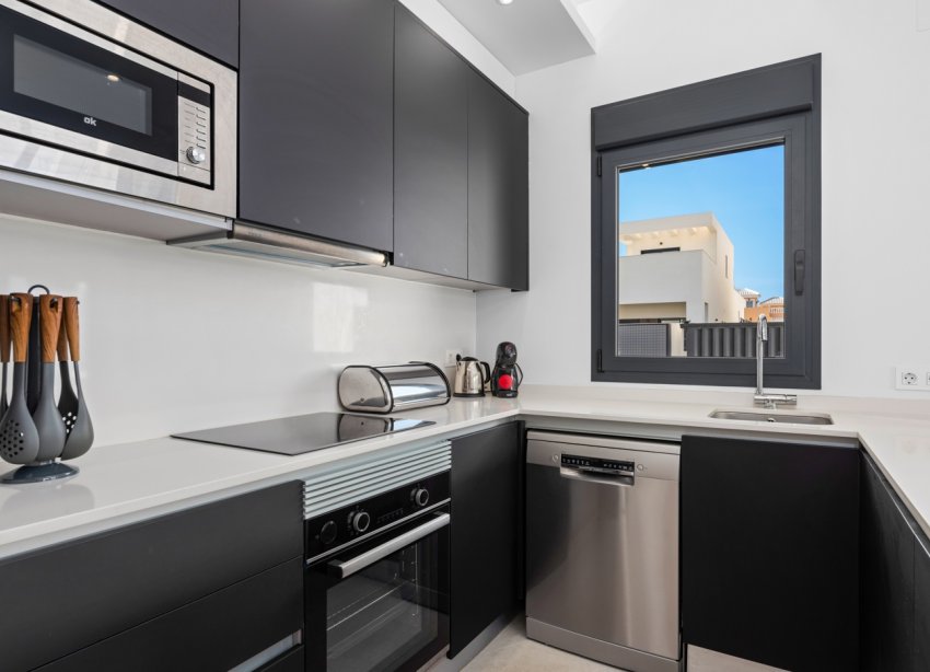 Resale - Terraced house / Townhouse - San Fulgencio - La Marina