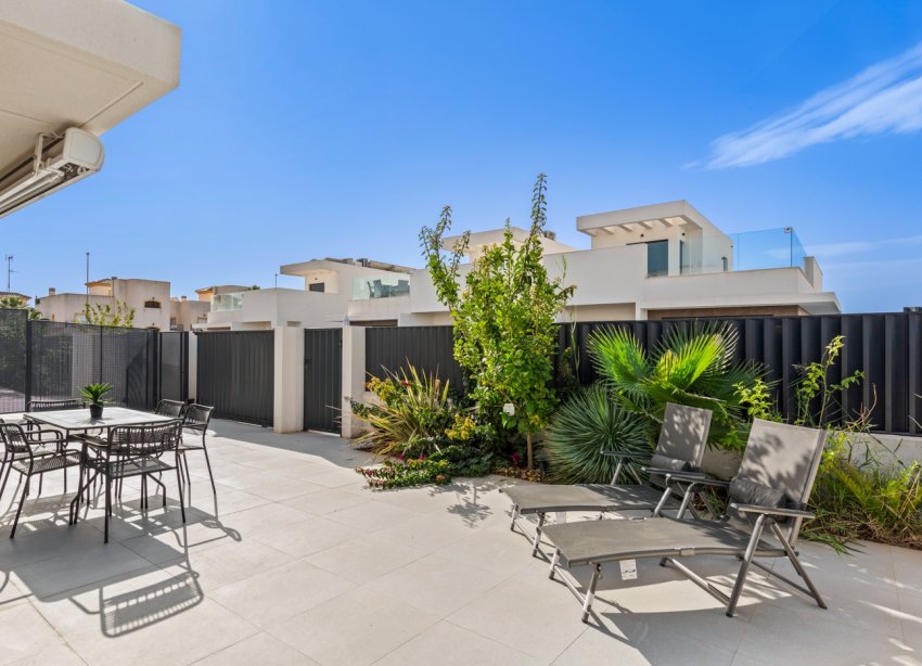 Resale - Terraced house / Townhouse - San Fulgencio - La Marina