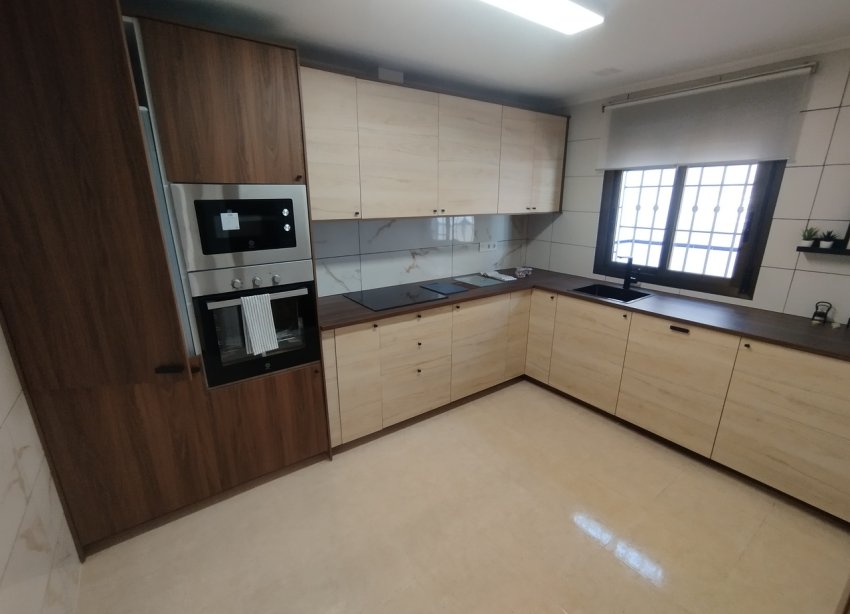 Resale - Terraced house / Townhouse - San Miguel de Salinas