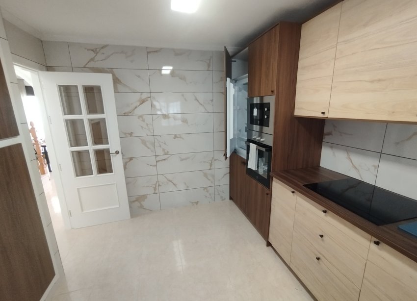 Resale - Terraced house / Townhouse - San Miguel de Salinas