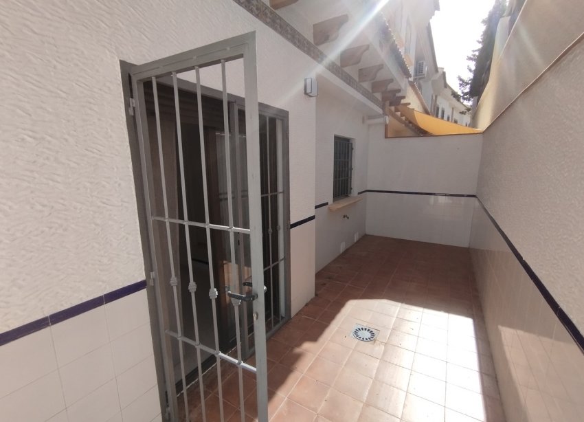 Resale - Terraced house / Townhouse - San Miguel de Salinas
