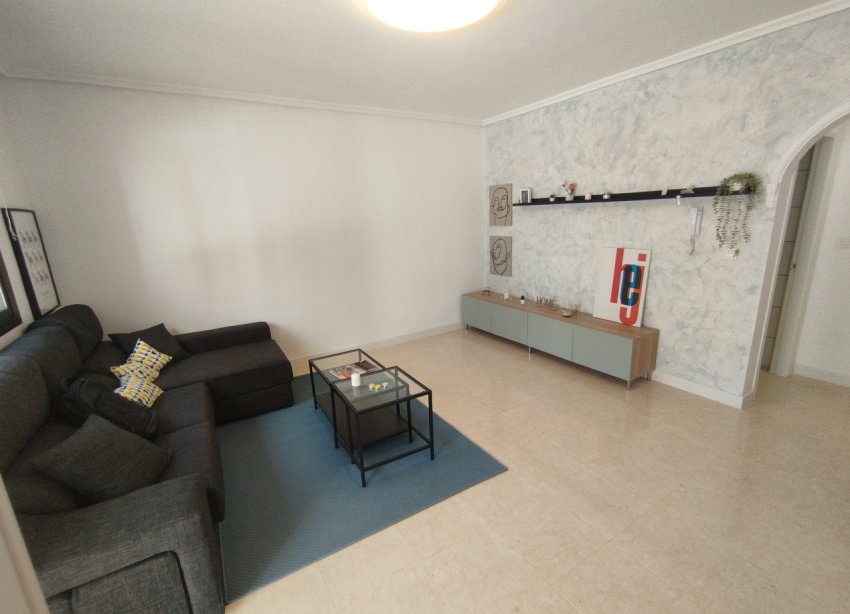 Resale - Terraced house / Townhouse - San Miguel de Salinas