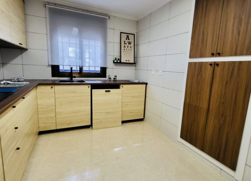 Resale - Terraced house / Townhouse - San Miguel de Salinas