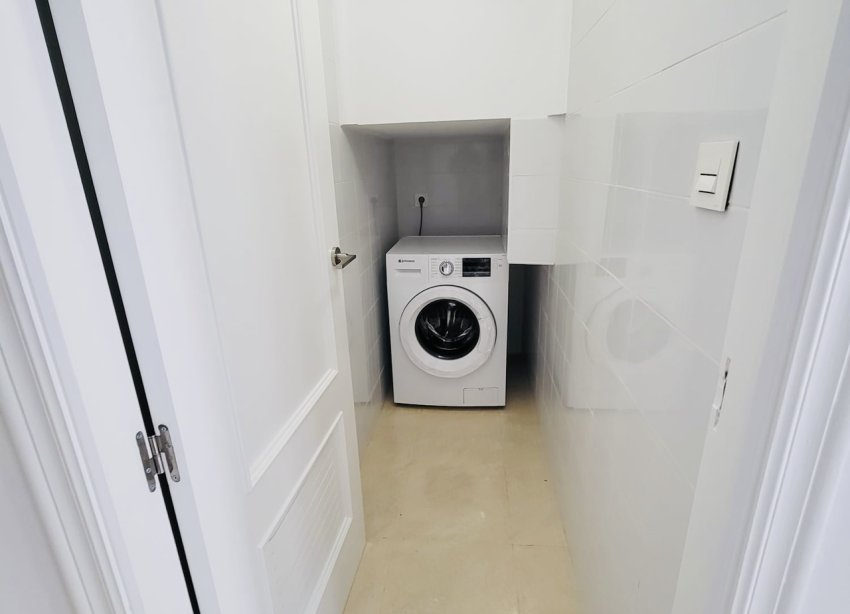 Resale - Terraced house / Townhouse - San Miguel de Salinas