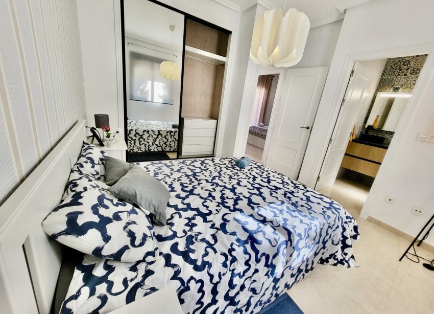 Resale - Terraced house / Townhouse - San Miguel de Salinas