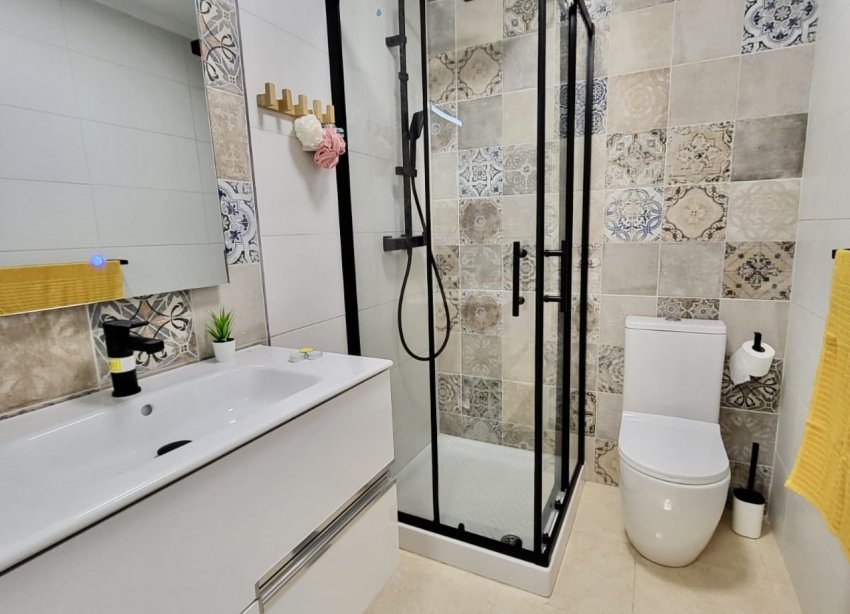 Resale - Terraced house / Townhouse - San Miguel de Salinas