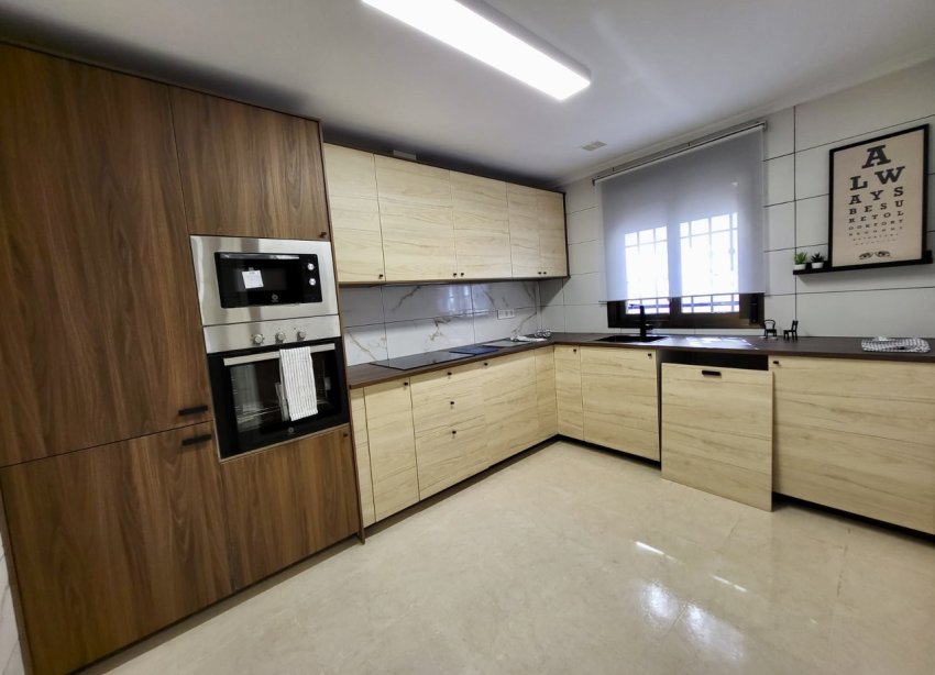 Resale - Terraced house / Townhouse - San Miguel de Salinas