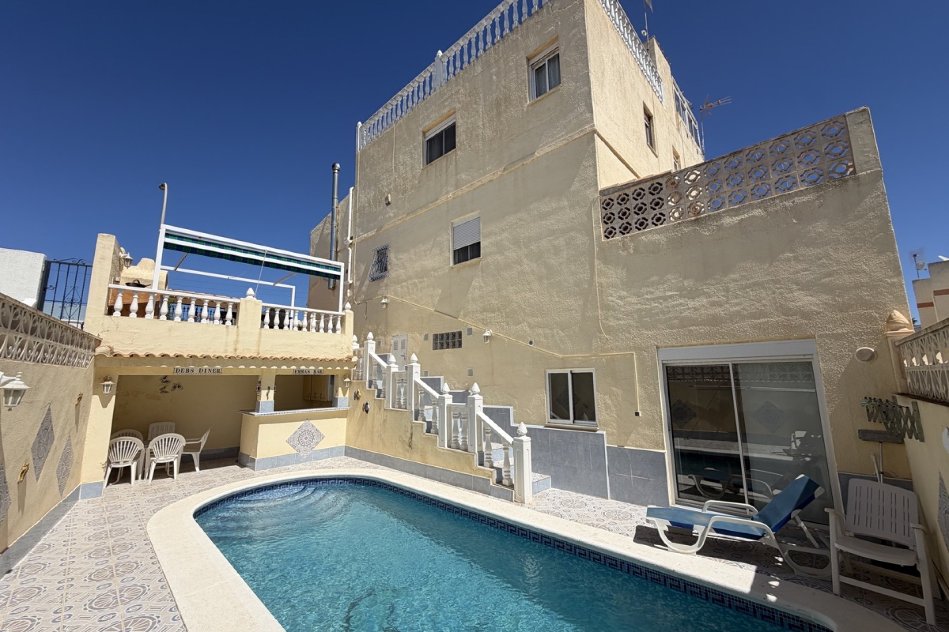 Resale - Terraced house / Townhouse - San Miguel de Salinas