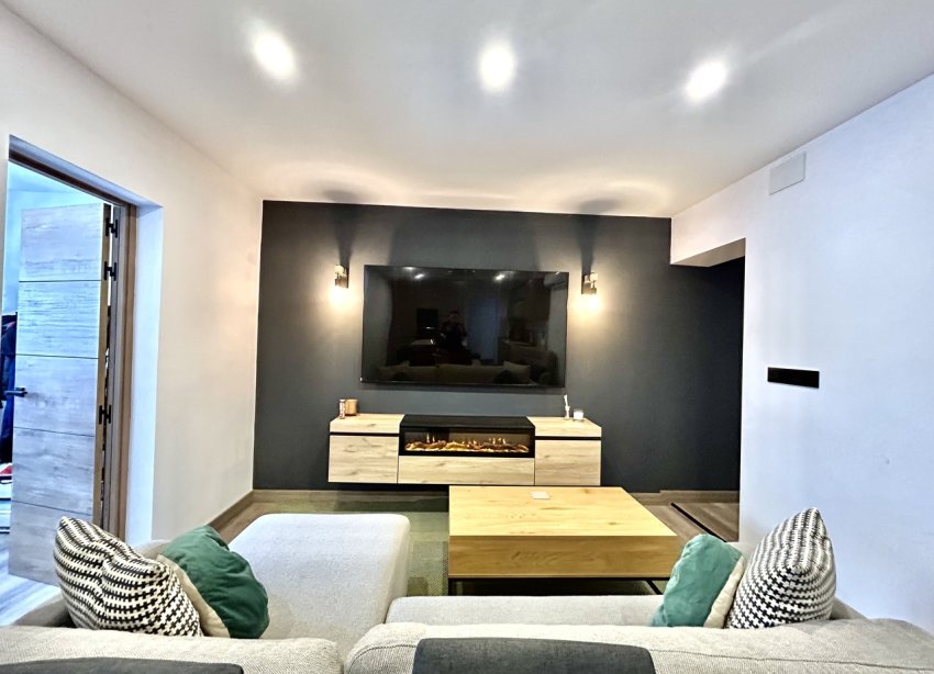 Resale - Terraced house / Townhouse - San Miguel de Salinas