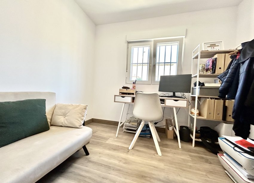 Resale - Terraced house / Townhouse - San Miguel de Salinas